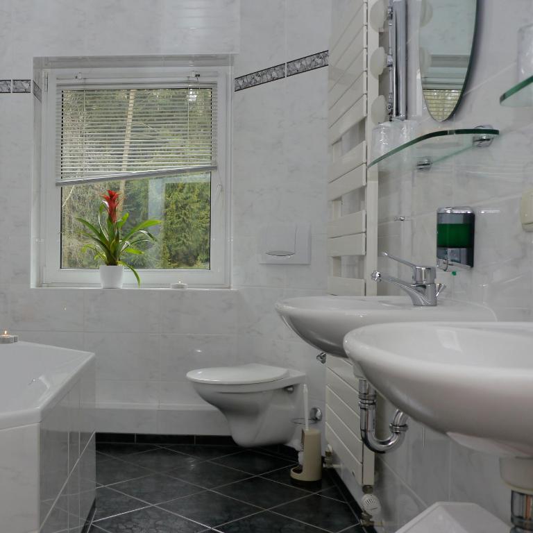 Naturparkhotel Haus Hubertus Kurort Oybin Δωμάτιο φωτογραφία